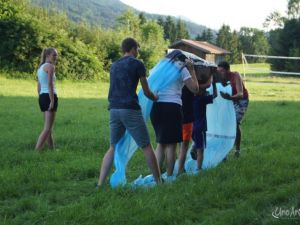 UA170715Nesselwang Singin Activiteiten op Park01.JPG